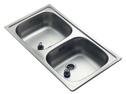 Jednostavna fotografija dvostrukog sudopera