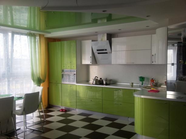 Zelena kuhinja (54 fotografije) Ischia: video upute o DIY uređenju interijera, dizajnu, kuhinjskoj garnituri, stolu, stolicama, zidovima, stropu, Leroy Merlin, fotografija i cijena