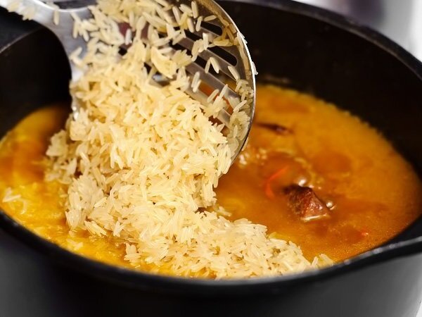 Kako kuhati savršen riža, riža kaša, a ne s mesom. moj recept