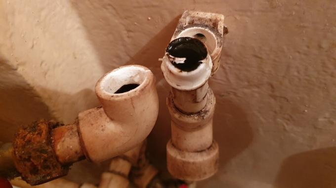 Tri vodoinstalateri pogreške zbog kojih je slomljena cijevi