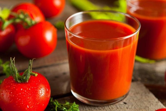 Koja je korist od soka od rajčice i kome to može biti kontraindicirana