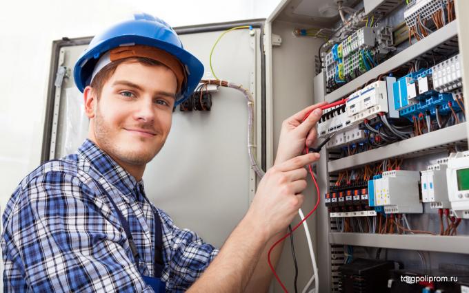 Zanimanje električar: Je li trenutno u potražnji, i kako to dobiti?