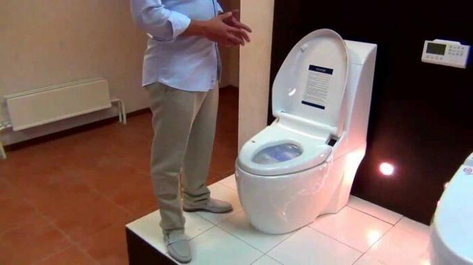 Ovaj WC je ne samo pere.