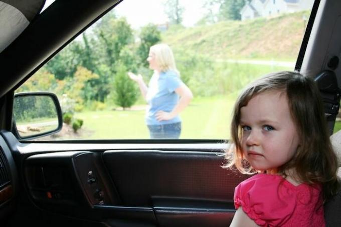 Težina vozila predstavlja opasnost za dijete.