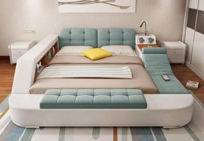 Kupac može odabrati potrebnu opremu prekrasan krevet