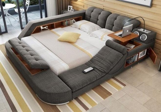 Višenamjenski prekrasan krevet.