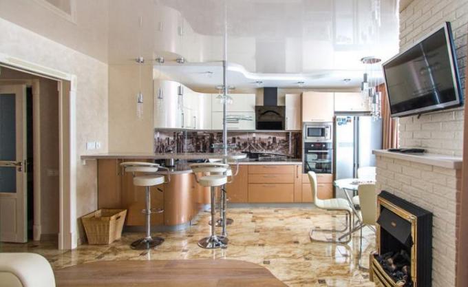 Dvorazinski strop u kuhinji (39 fotografija): kako to učiniti sami, upute, foto i video tutorijali