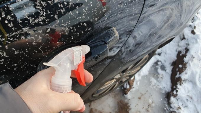 Odmrzavanje auto ručki alkohol. 