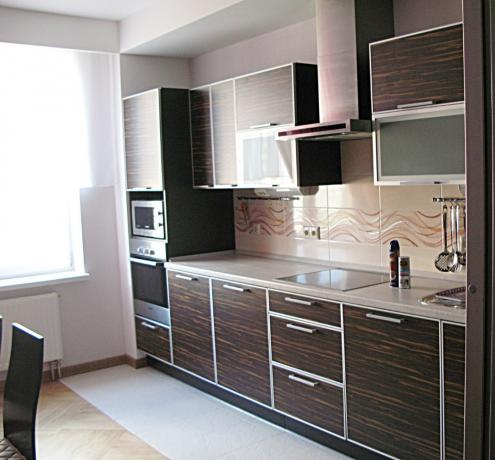Dizajn kuhinje 6 kvadratnih metara (39 fotografija): video upute za uređenje sobe od šest četvornih metara vlastitim rukama, popravak, cijena, fotografija