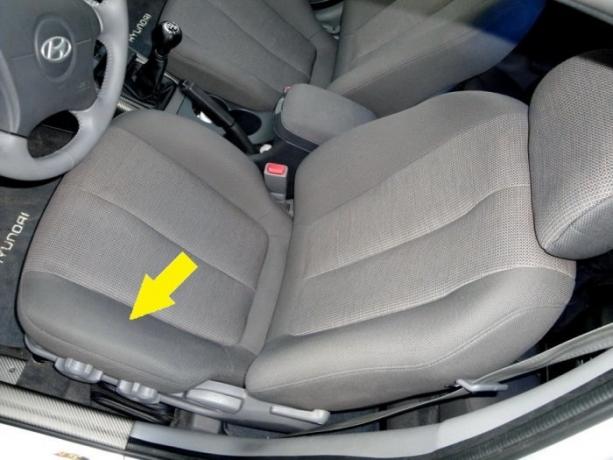 Lijeva strana vozačkog sjedala pati najviše. | Foto: drive2.ru.