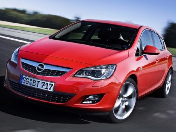 Opel Astra - najpopularniji model njemačkog proizvođača automobila. | Foto: caradisiac.com.
